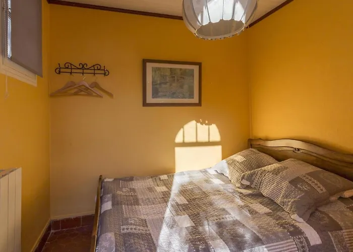 Villa In With Private Pool & Nearby