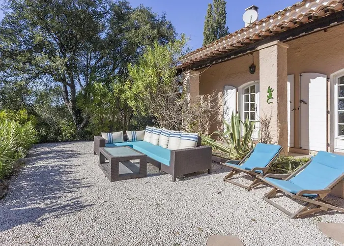 In With Private Pool & Nearby Villa *